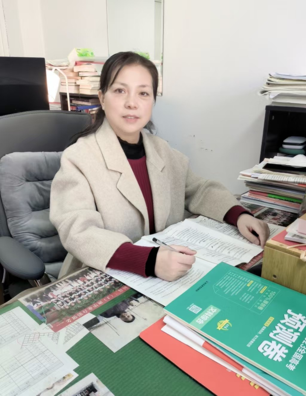 李梅红 生活照.jpg